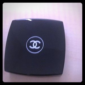 Chanel eye shadow platte 39 Raffinement almost new